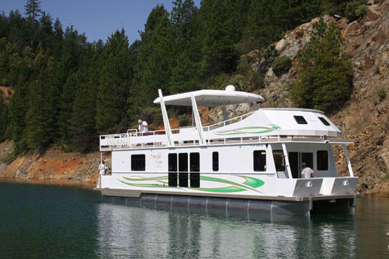 Top deck view of Diamond and Emerald Houseboat